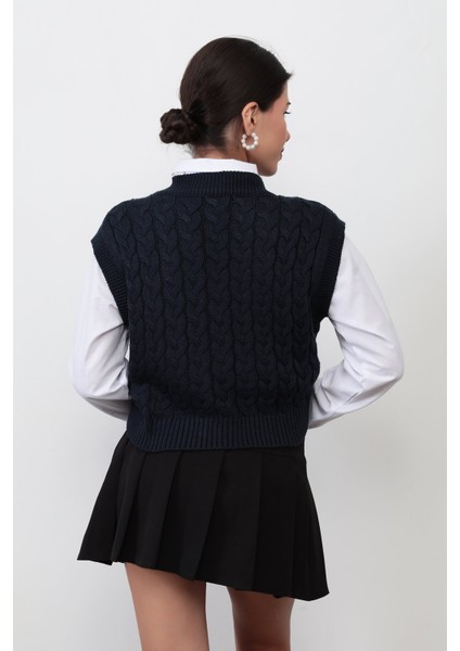 Kadın Lacivert V Yaka Saç Örgü Desenli Crop Triko Süveter - 4007