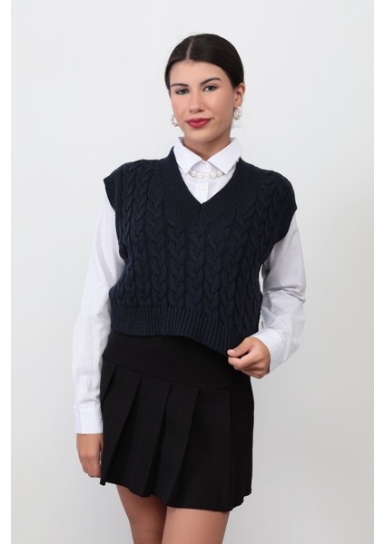 Kadın Lacivert V Yaka Saç Örgü Desenli Crop Triko Süveter - 4007