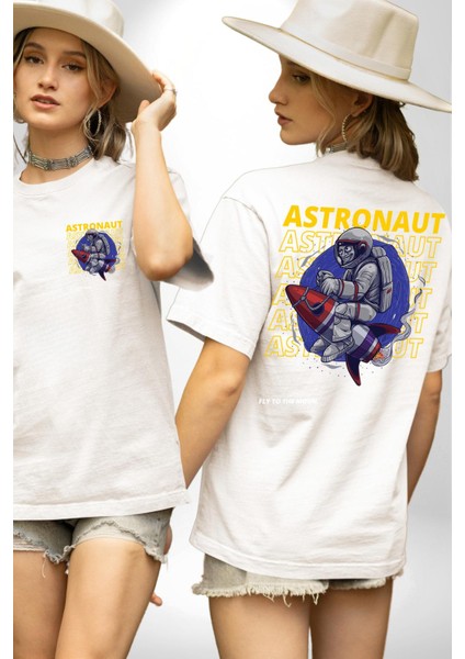 Roket Ata Binen Astronot Cep Sırt Baskılı Pamuklu Penye Kadın Erkek Beyaz Tişört