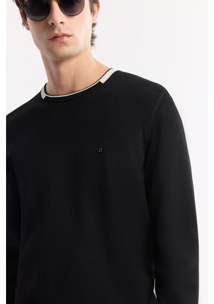 Erkek Siyah Bisiklet Yaka Dokulu Rayon Triko Kazak A51Y5156