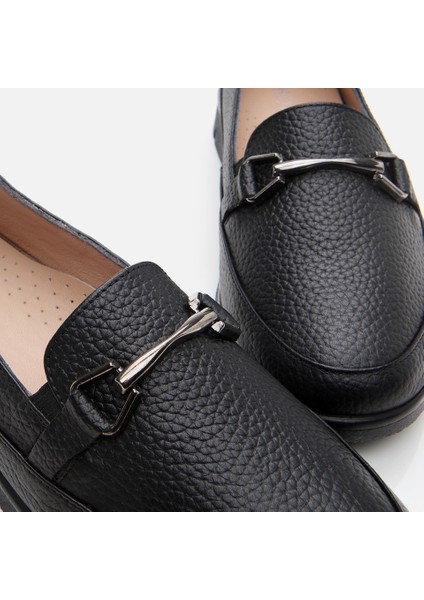 01AYH306720A100 Deri Siyah Kadın Tokalı Loafer