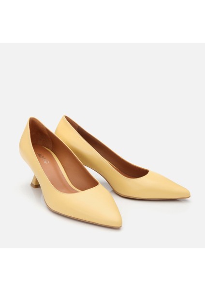 01AYH304150A520 Deri Sarı Kadın Stiletto