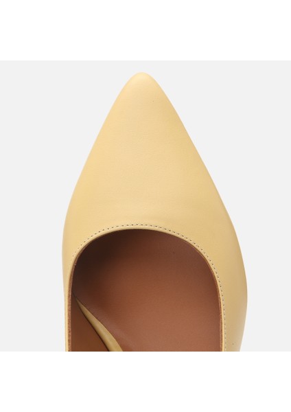 01AYH304150A520 Deri Sarı Kadın Stiletto