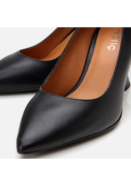 01AYH304140A100 Deri Siyah Kadın Stiletto