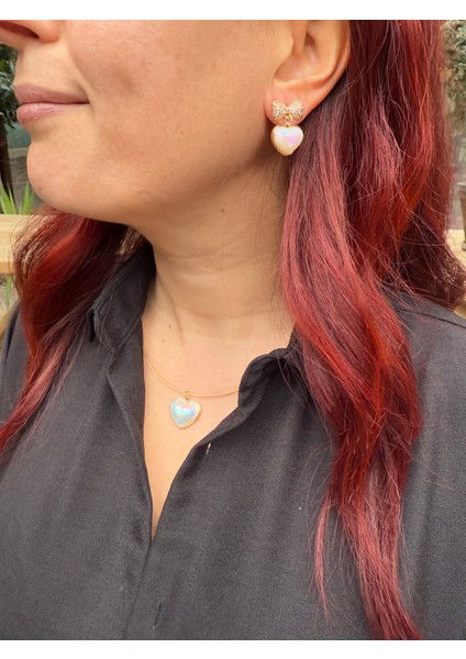 Aurora Kalp Çelik Takı Seti – Zamansız Şıklık ve Romantik Dokunuş