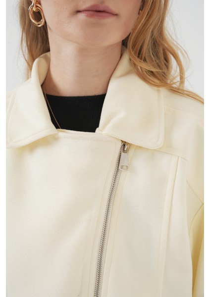 0717 Kadın Kısa Kaşe Ceket - Krem indirimleri