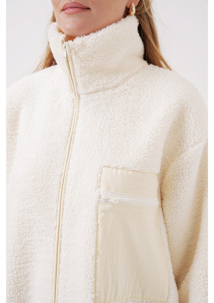 55446 Fermuarlı Oversize Peluş Mont - Bej
