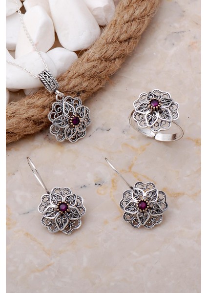 Yakut Taşlı Çiçek Telkari Elişi Gümüş Set 2550