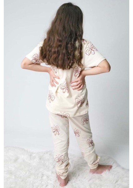 Kız Çocuk Kelebek Desenli T-Shirt Krem Pijama Takımı 8-14 Yaş modelleri