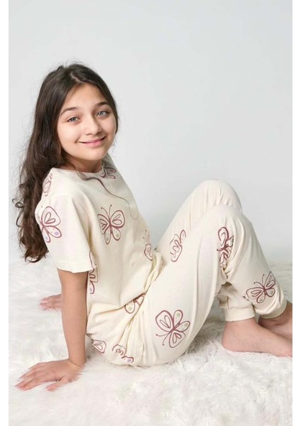 Kız Çocuk Kelebek Desenli T-Shirt Krem Pijama Takımı 8-14 Yaş fırsatları