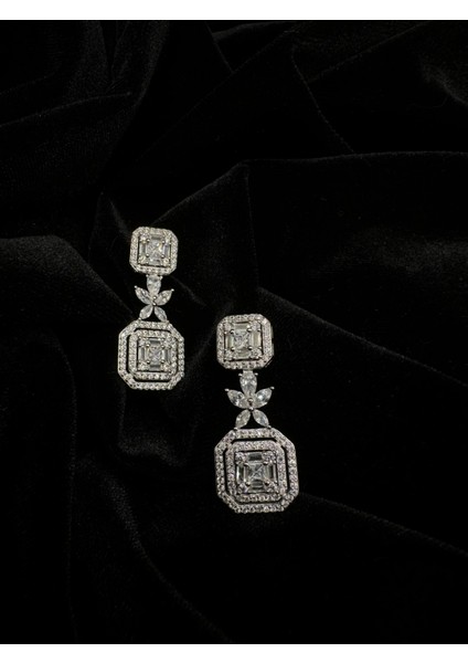 Çiçekli Iki Bagetli Uzun Ithal Kadın Gümüş Küpe