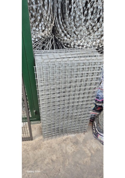 40 x 40 Göz Aralıklı 3 mm Kalınlıgı 90 cm Yükseklik x 50 cm Eni Galvanizli Hasır Tel 5 Adet fiyatları