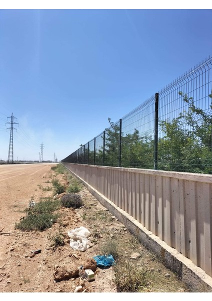 120'lik Panel Çit Takım 10 mt + 1 Direk Avantaj Paket Yeşil Renk