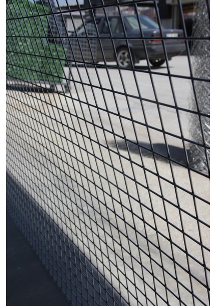 Galvanizli Hasır Tel-(-3 Göz Aralıklı-) 2.5mm Kalınlık -100CM Yükseklik x 200CM Uzunluk fırsatları