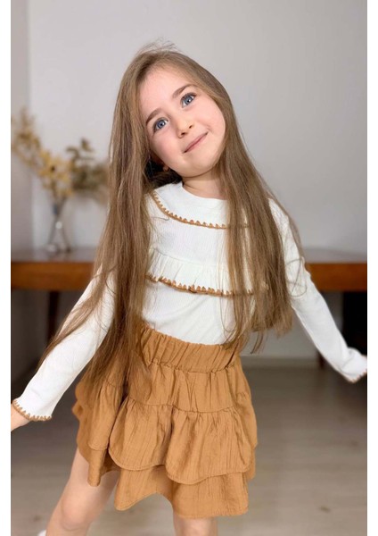 Kız Çocuk Bebe Yaka Göğsü Fırfırlı Fitilli Slim Kazak Üzeri Katkat Pliseli Kahverengi Etekli Takım modelleri