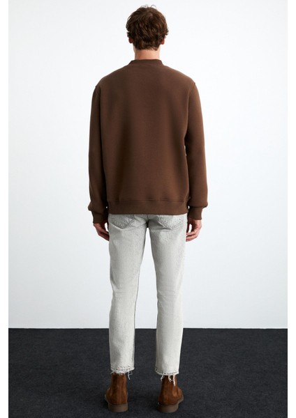 Chasey Erkek Organik Pamuklu Dik Yaka Içi Polarlı Baskılı Acı Kahve Sweatshirt
