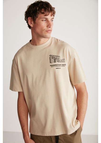Beal Erkek Sırt Baskı Detaylı Oversize Fit Bol Kesim %100 Organik Pamuk Örme Kısa Kol Bej T-shirt