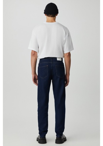 Bruno Erkek Regular Fit Rahat Kesim Kalın Dokulu Yıkama Efektli Magic Denim Koyu Mavi Jeans