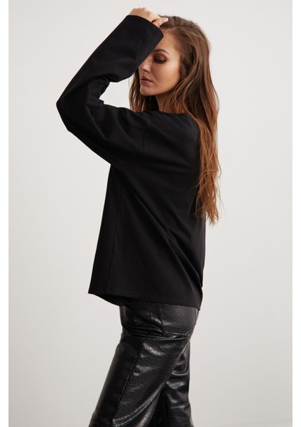Basıl Kadın %100 Pamuk Bisiklet Yaka Oversize Fit Uzun Kollu Siyah T-shirt