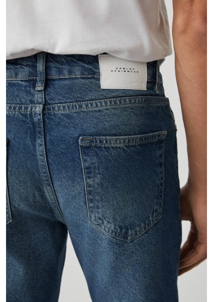 Erkek Regular Fit Rahat Kesim Kalın Dokulu Yıkama Efektli Magic Denim Orta Mavi Jeans