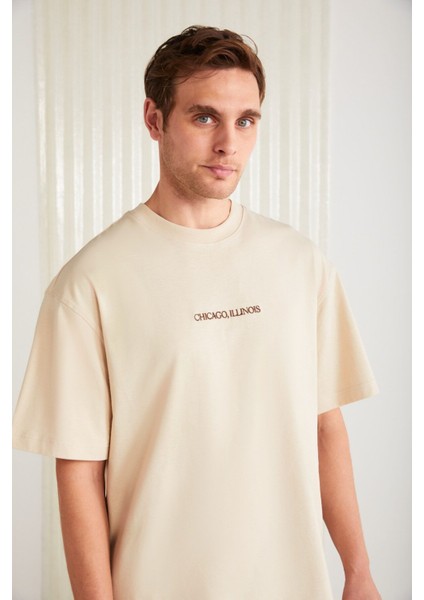Barack Erkek Sırt Baskı Detaylı Oversize Fit Bol Kesim %100 Organik Pamuk Örme Kısa Kol Bej T-shirt