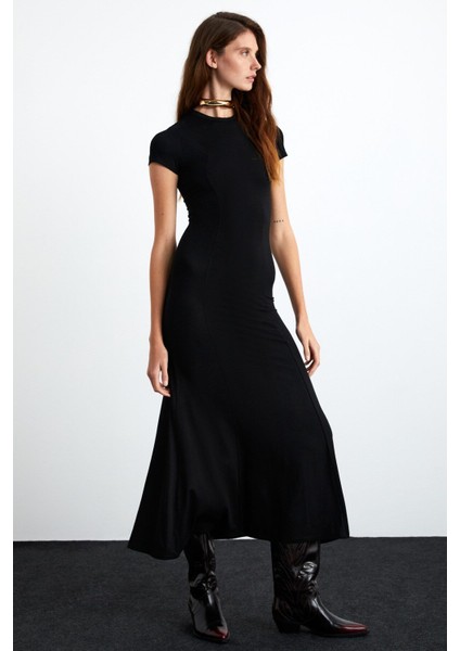Brılyn Kadın Viskon Yuvarlak Yaka Slim Fit Siyah Elbise modelleri