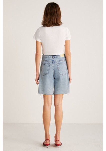 Serene Kadın Kısa Kollu Baskılı Crop Beyaz T-Shirt