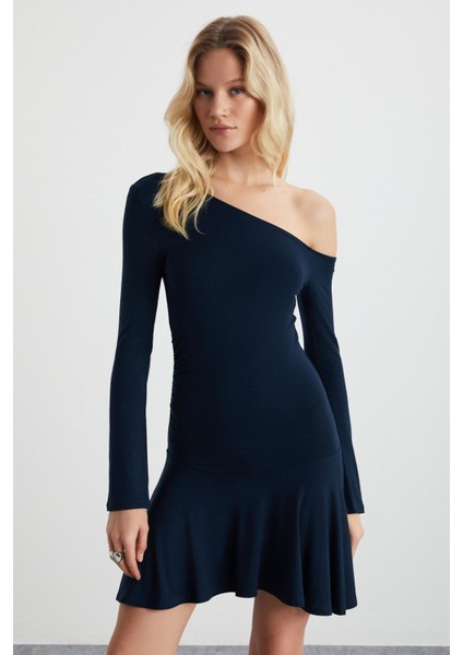 Glenıs Kadın Viscon Kayık Yaka Slim Fit Lacivert Elbise fiyatları