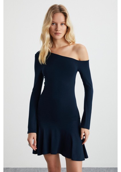 Glenıs Kadın Viscon Kayık Yaka Slim Fit Lacivert Elbise modelleri