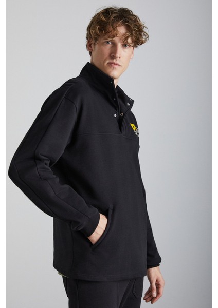 Galıcıa Erkek Diagonel Kumaşlı Dik Yakalı Çıtçıt Kapamalı Baskılı Siyah Sweatshirt modelleri
