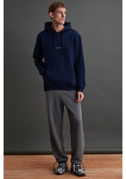 Epıc Erkek Yumuşak Kapüşonlu Kordonlu Regular Fit Nakışlı Lacivert Sweatshirt
