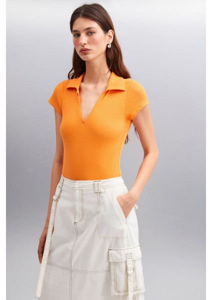 Luıgına Kadın Organik Pamuklu Fitilli Esnek Kumaşlı Alttan Çıtçıtlı Polo Yaka Turuncu Bluz modelleri