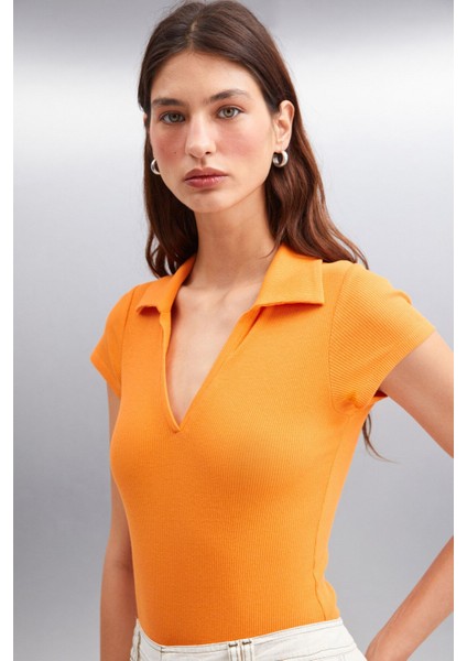 Luıgına Kadın Organik Pamuklu Fitilli Esnek Kumaşlı Alttan Çıtçıtlı Polo Yaka Turuncu Bluz fırsatları
