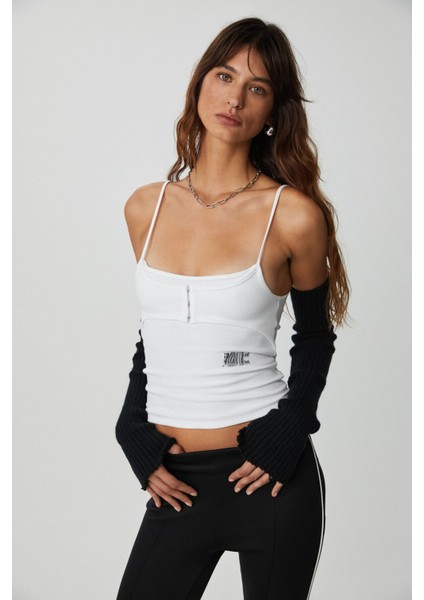 Noelıa Kadın Agraf Ve Baskı Detaylı Ince Askılı Crop Beyaz Body