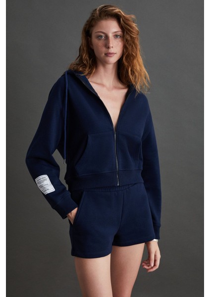 Lyka Kadın Organik Pamuk 3 Iplik Içi Şardonlu Süs Etiketi Detaylı Regular Lacivert Sweatshirt