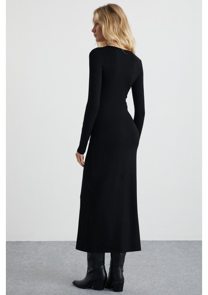 Lurvın Kadın Viscon Likralı Dekolte Yaka Vücüdü Saran Bodycon Maxi Siyah Elbise