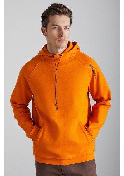 Malagos Erkek Içi Polarlı Yumuşacık 3 Iplik Içi Şardonlu Regular Kapüşonlu Turuncu Sweatshirt