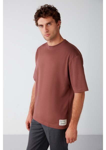 Joel Erkek %100 Organik Pamuklu Kalın Kumaşlı Özel Dokulu Etiket Detaylı Oversize Bordo T-shirt