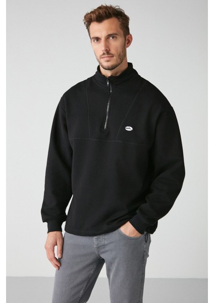 Radıant Erkek %100 Organik Pamuk Nakış Detaylı Yarım Fermuarlı Dik Yakalı Siyah Sweatshirt fırsatları