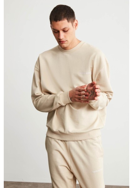 Raırok Erkek İçi Polarlı Comfort Oversize Nakışlı Bej Sweat fiyatları