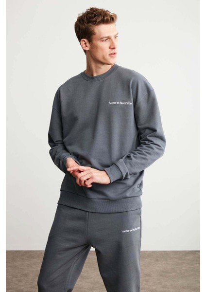 Raırok Erkek Içi Polarlı Comfort Oversize Nakışlı Koyu Gri Sweatshirt