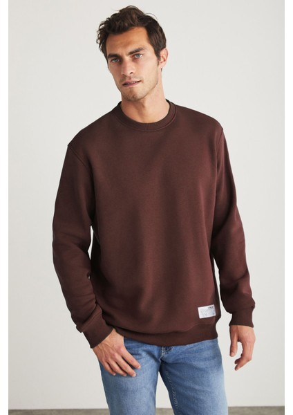 TRAVIS Erkek Organik Kumaşlı Yumuşacık Regular Fit Yuvarlak Yakalı Kahverengi Sweatshirt modelleri