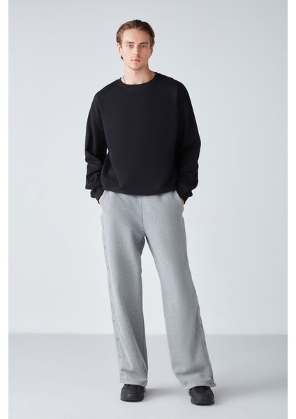 Stephan Erkek Yumuşacık Kumaşlı Oversize Fit Yuvarlak Yakalı Siyah Sweatshirt