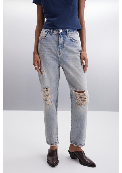 Suada Kadın Jogger Yıkamalı Yırtık Detaylı %100 Pamuk Regular Paça Uzun Boy Mavi Jeans