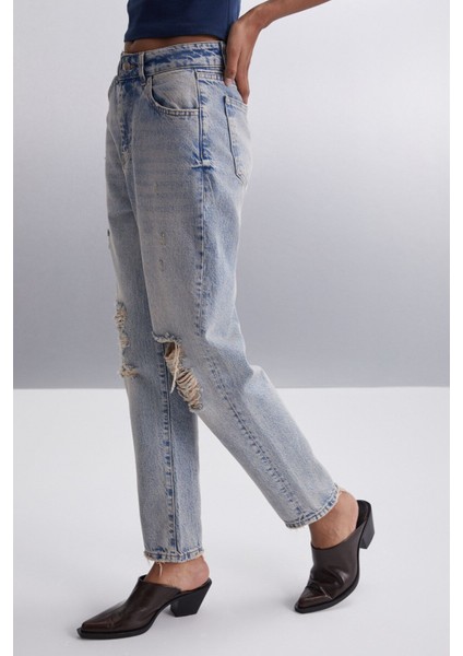 Suada Kadın Jogger Yıkamalı Yırtık Detaylı %100 Pamuk Regular Paça Uzun Boy Mavi Jeans