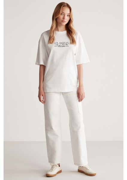 Janna Kadın Şehir Temalı Ön Ve Arka Baskı Detaylı Oversize Fit Bisiklet Yaka Beyaz / Yeşil T-shirt
