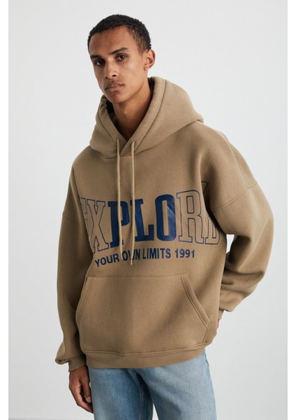 OKSAKA Erkek Pamuk-Polyester Kapüşonlu Oversize Vizon Sweatshirt modelleri
