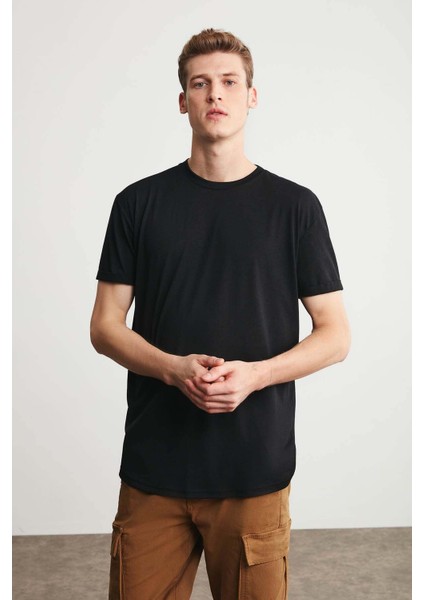 Oscar Erkek Comfort Fit Uzun Dökümlü Kumaş Siyah T-shirt