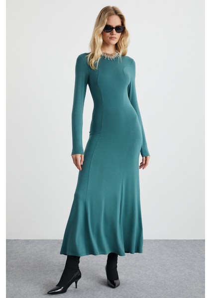 Nuvıa Kadın Viscon Yuvarlak Yaka Slim Fit Yeşil Elbise
