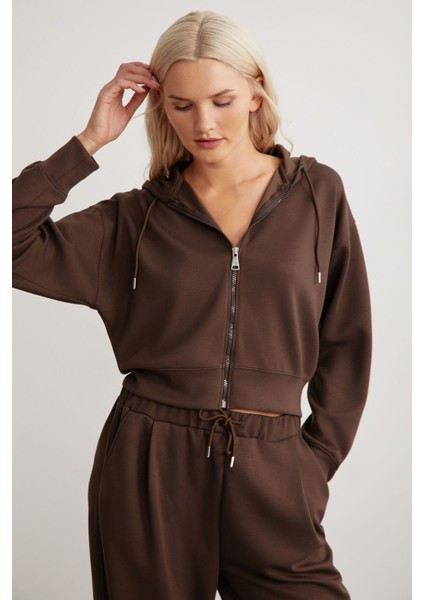 Jıll Kadın Relaxed Fit Rahat Kalıp Kapüşonlu Fermuarlı Örme Crop Kahverengi Sweatshirt fırsatları